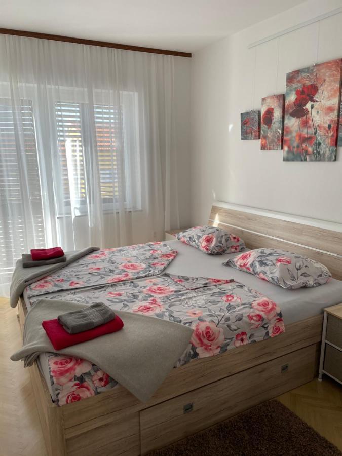 Casa Estancia Apartment Njivice Esterno foto
