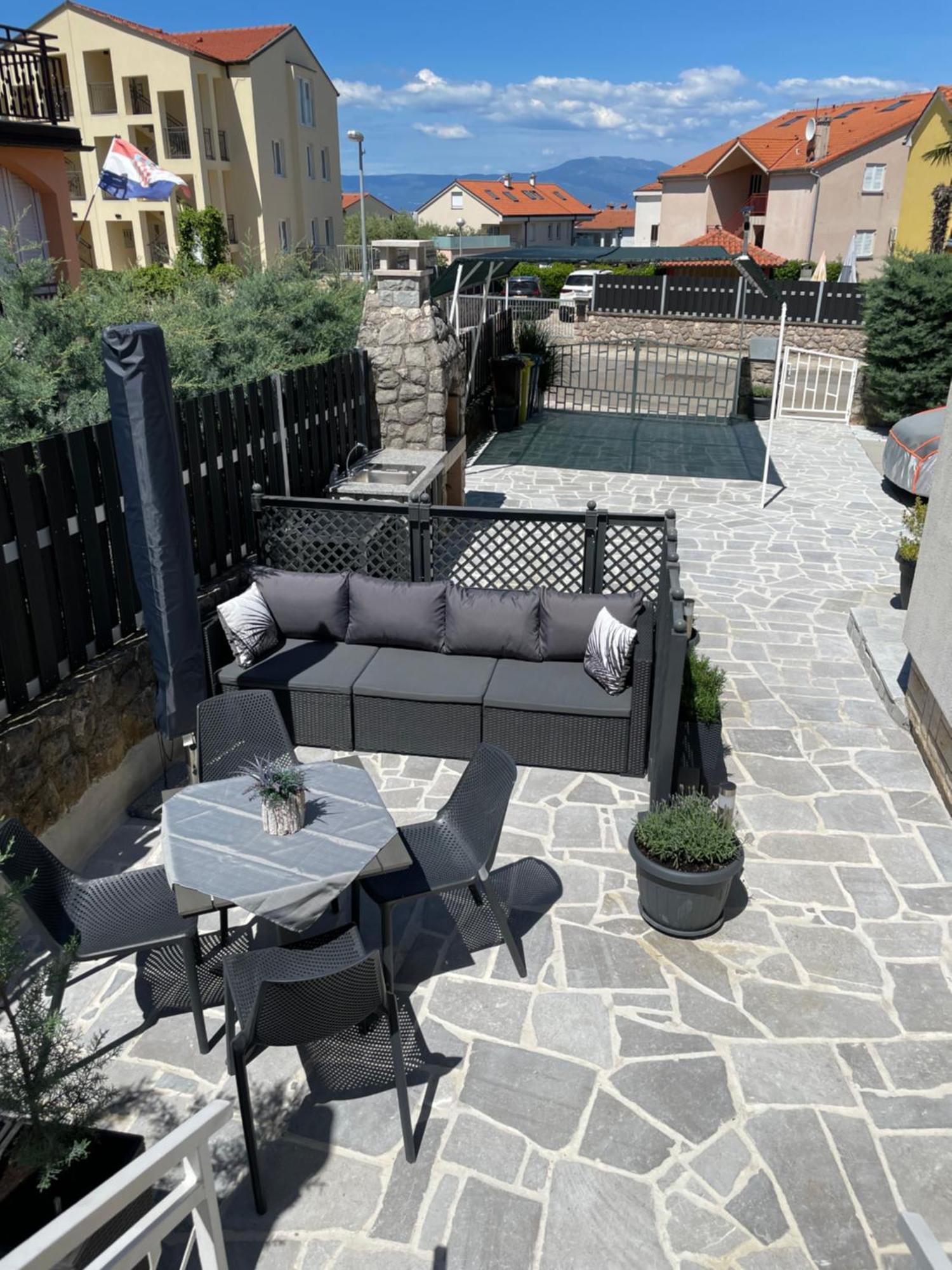 Casa Estancia Apartment Njivice Esterno foto